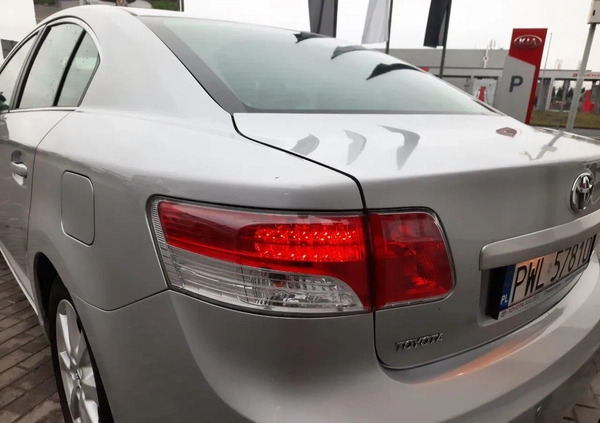 Toyota Avensis cena 27499 przebieg: 224645, rok produkcji 2010 z Ostróda małe 254